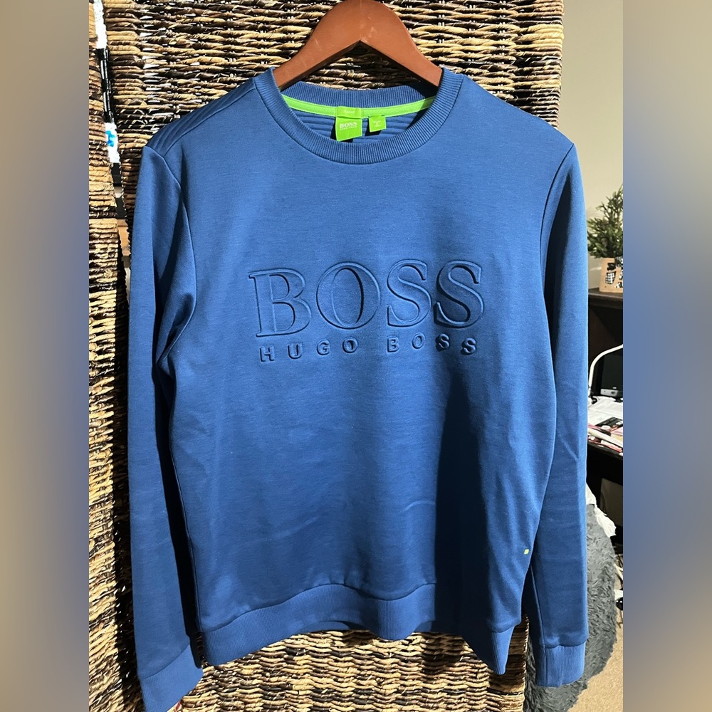 NWOT’s Hugo Boss Crewneck Sweatshirt Slim Fit Men’s Size Medium